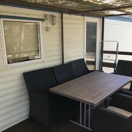 Liza Mobilehomes Razanac Кемпинг *